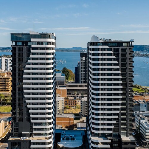 Apartment located in 21st floor in Gosford's newest landmark building.