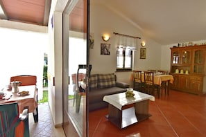 Dining - Garden apartment in Umag (Umag)
