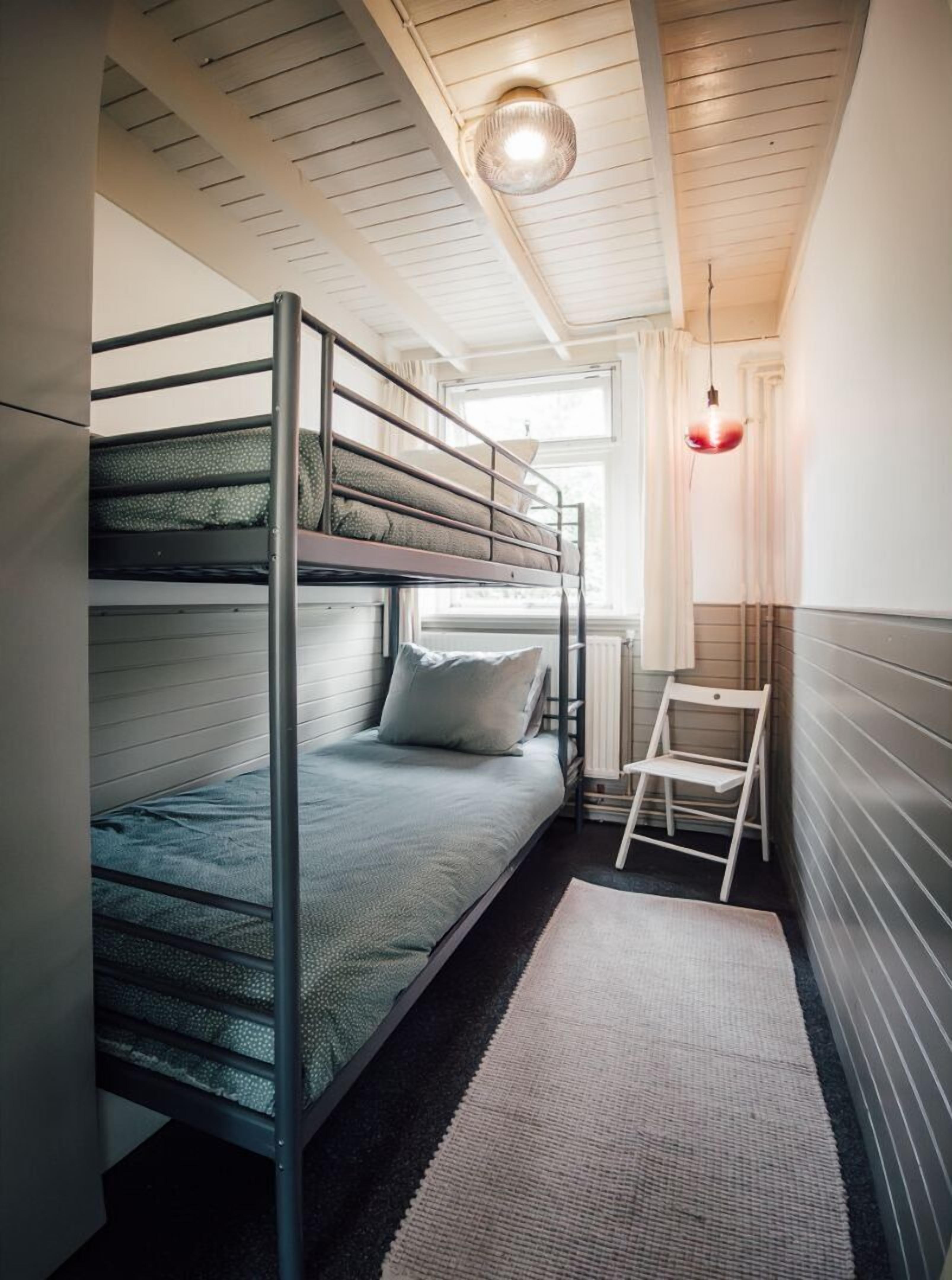 Iron/ironing board, travel crib, WiFi