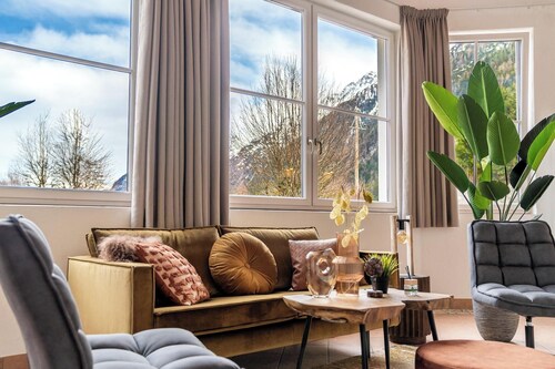 Das Leutasch Retreat Comfort Zimmer bietet Ruhe, Stil und Komfort nach Wanderungen, Radtouren oder Wintersport in den Alpen rund um Seefeld.