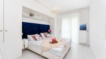 Deluxe Apartment, Garden View