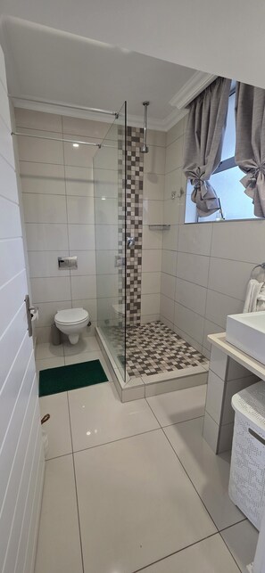 Nicht klassifiziertes Bild, 2 von 12, Schaltfläche