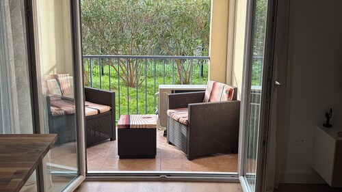 T1 35 m2 Moderne avec Piscine, Clim & Fibre - Fréjus Soleil