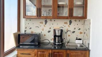 Luksusstudio, balkong, havutsikt | Eget kjøkken