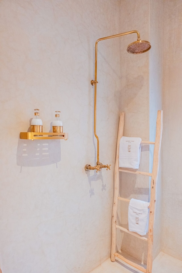 Niet-geclassificeerde afbeelding, 1 van 127, knop