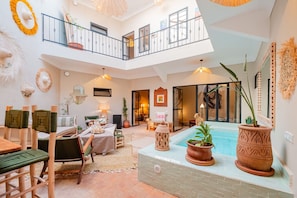 Niet-geclassificeerde afbeelding, 2 van 127, knop