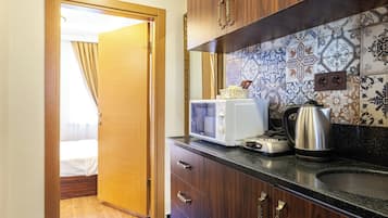 Superior Suite, 1 Bedroom | Interior