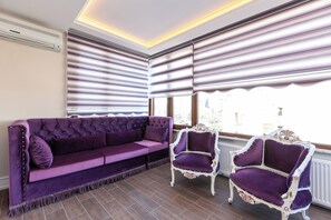 Superior-Penthouse, 1 Schlafzimmer | Wohnbereich