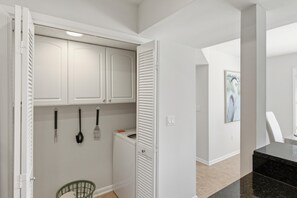 Interior - Cozy 2 Bedroom Townhome in Beachwalk at Sandestin Golf and Beach Resort (Miramar Beach)