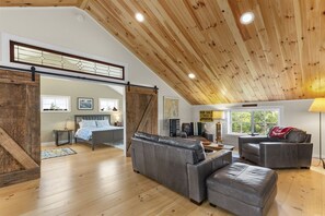 Interior - Exclusive Private Luxury Estate with Stunning Ocean View (Northport)