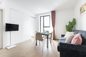 Living area - Easylife - Milano - Elvezia 26 - Sarpi (Milano)