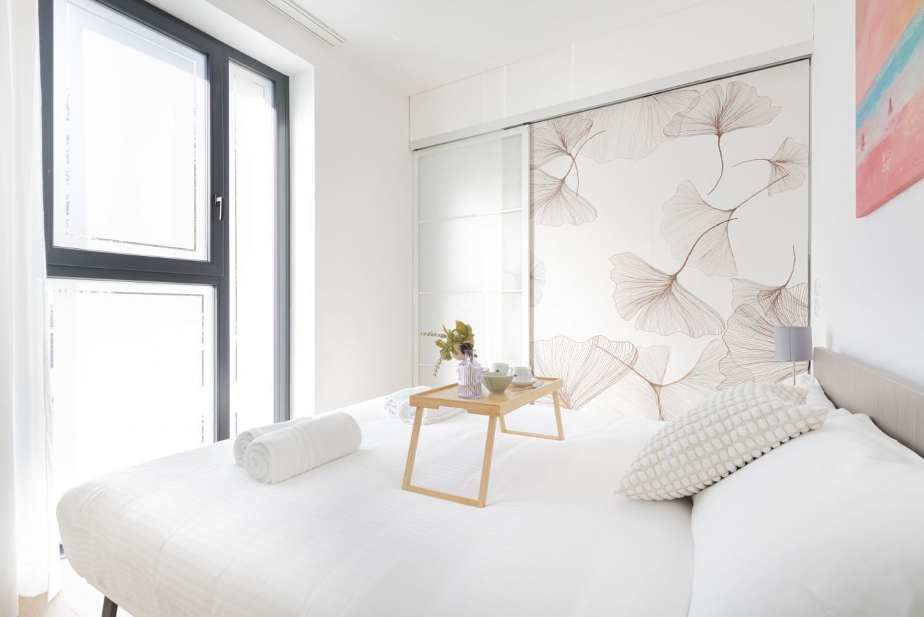 2 bedrooms, desk, iron/ironing board