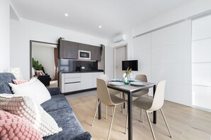 Interior - Easylife - Milano - Elvezia 26 - Sarpi (Milano)