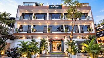 Front of property - evening/night