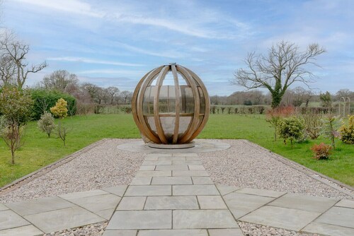 Sorbrose Retreat, Hot Tub | Games Room | Sleeps 20