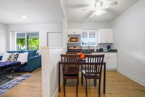 Interior - A boutique, renovated coastal retreat featuring fully equipped condos w/kitchen, minutes walking to the beach & restaurants, exciting amenities like a heated pool, BBQ Grill, hammock and fun yard games. Centrally located, minutes to Pompano Beach! (Pompano Beach)