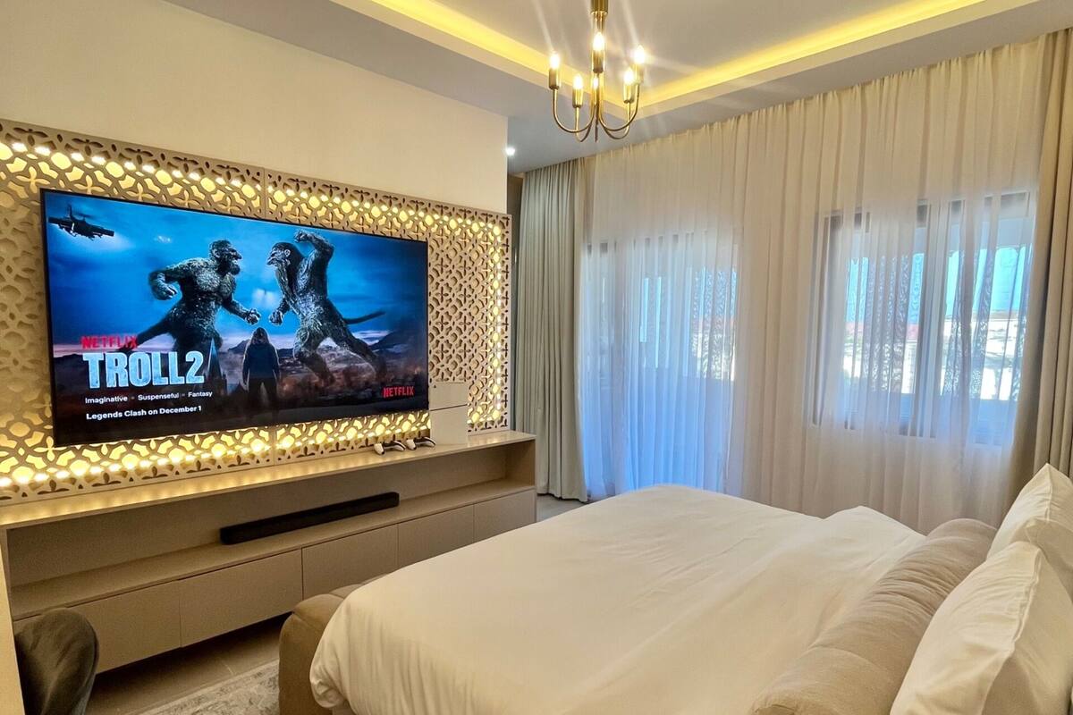 Apartamento, balcón, vistas al puerto | Tabla de planchar con plancha y wifi gratis