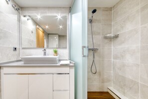 Shower - VISTA BELLA Canyelles (Rosas / Roses)