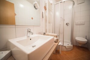 Double Room, Balcony, Mountain View | Bathroom | Shower, free toiletries, hair dryer, towels