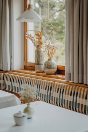 Free daily buffet breakfast - Waidmannhof (Merano)