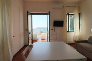 Interior - Wonderful  villa for 6 guests with A/C, WIFI, TV, terrace and panoramic view (Otranto)