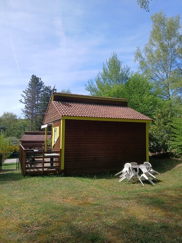 Quiet, air-conditioned, fenced chalet