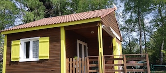 Quiet, air-conditioned, fenced chalet