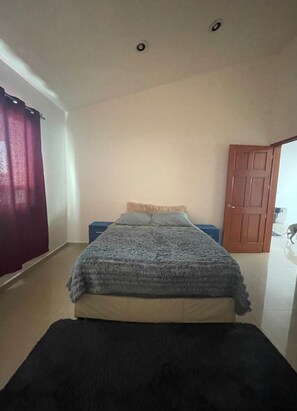 Unclassified image, 5 of 6, button