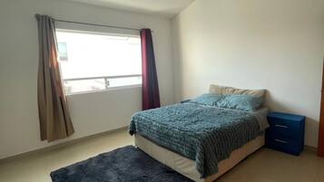 1 chambre, fer et planche Ă repasser, Wi-Fi gratuit, draps fournis