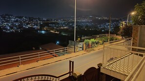 Imagen sin descripción, 5 de 16, botón