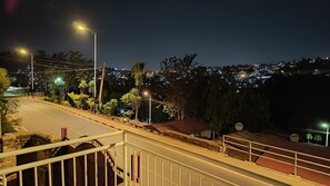 Imagen sin descripción, 4 de 16, botón