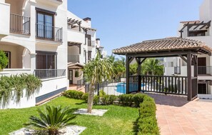 Property grounds - Stunning apartment in Itrabo with WiFi (Itrabo)