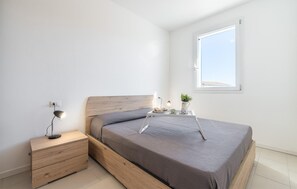 1 bedroom, free WiFi - Gorgeous apartment in Badesi (Badesi)