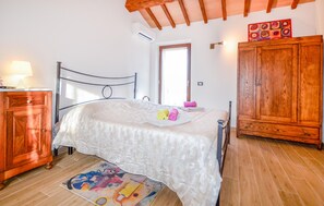 2 bedrooms, travel cot, free WiFi - 2 bedroom nice home in Montenero d'Orcia (Montenero d'Orcia)