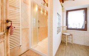 Shower - 2 bedroom nice home in Montenero d'Orcia (Montenero d'Orcia)