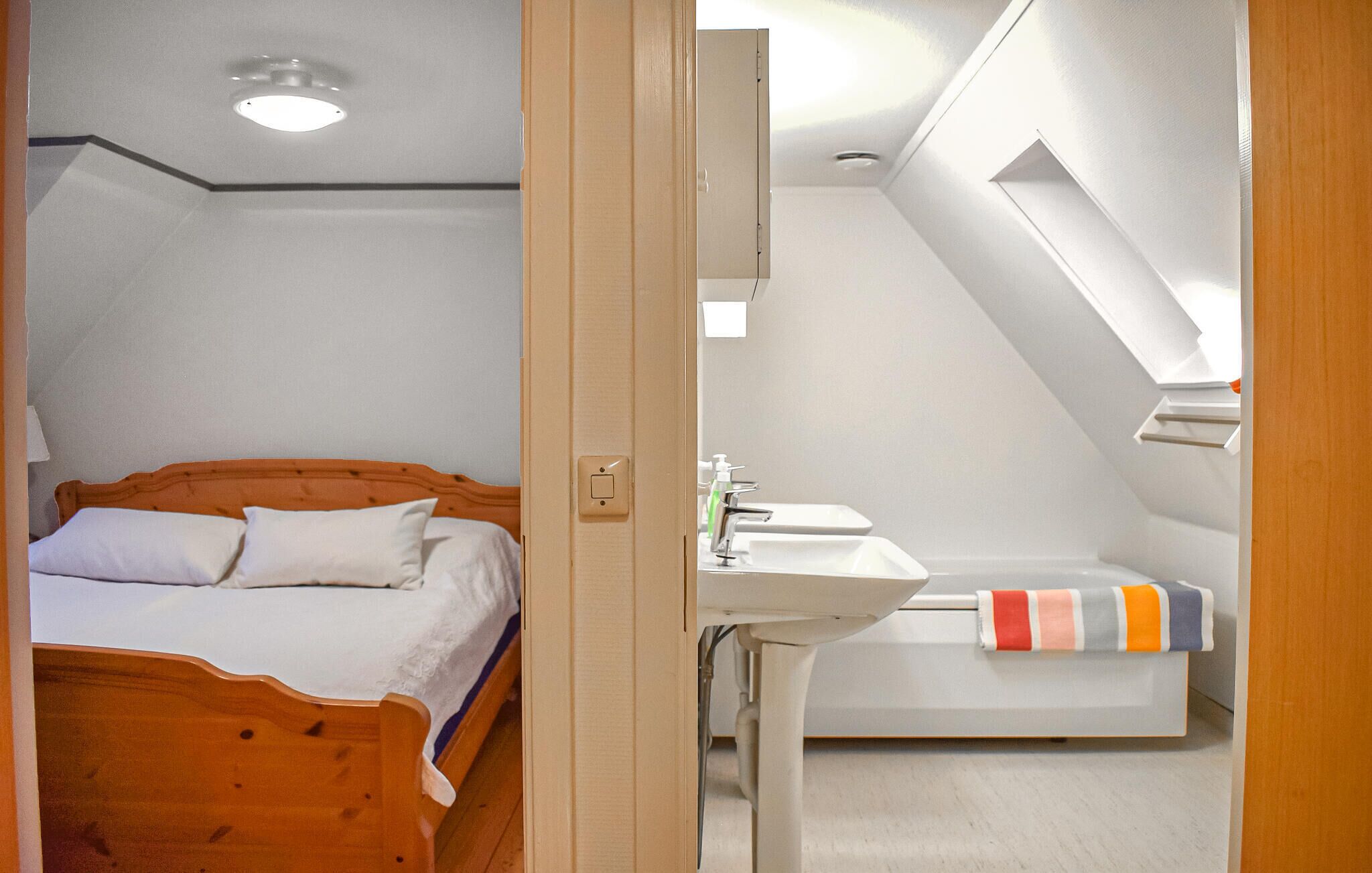 3 bedrooms, travel crib, free WiFi