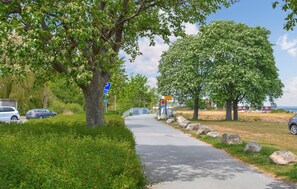 المنطقة المحيطة بالمنشأة