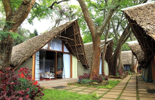 The Giraffe Cottages Restaurant and Bar