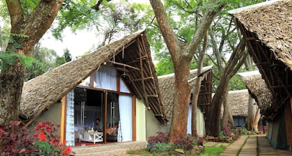 The Giraffe Cottages Restaurant and Bar