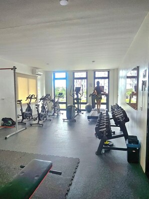 Fitness facility - AJB Suite Mactan Cebu (2km Mactan City Centre/8km to Mactan Airport (Lapu-Lapu)