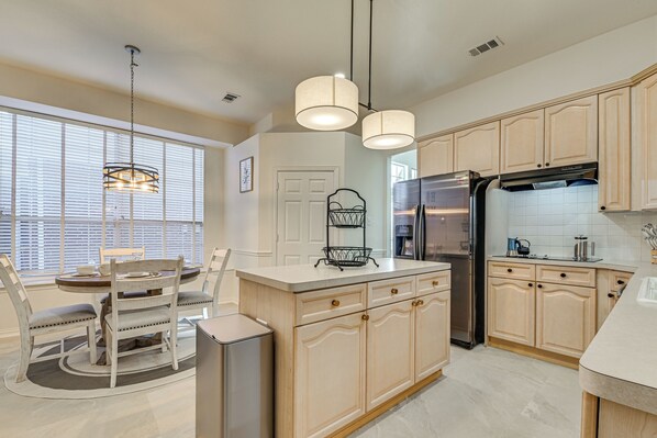 House (3 Bedrooms) | Interior - Elegant Home w/ Private Patio, 2 Mi to UTD Campus! (Dallas)
