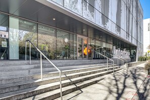 Interior - Balcony + Community Perks: Modern Atlanta Condo! (Atlanta)