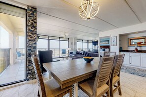 Apartment (3 Bedrooms) | Interior - Corner 3BR w/ Gulf-view: Suntide III - Unit 501 (South Padre Island)