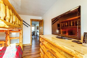 Interior - Inviting & Cozy Fraser Condo: Steps to Ski Shuttle (Fraser)