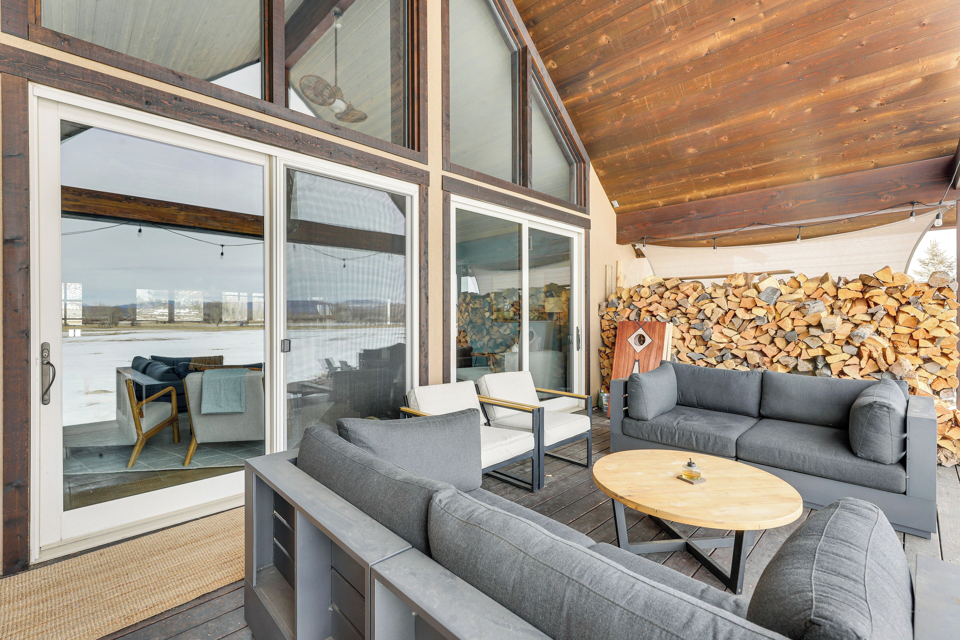 House (3 Bedrooms) | Interior