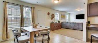 4 Mi to Hospital & Dtwn Greensboro: Spacious Home