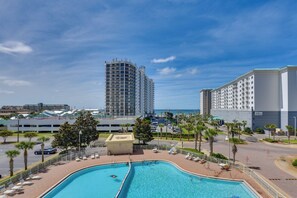 Apartment (2 Bedrooms) | Interior - Steps to Sea! Snowbird Haven in Miramar Beach (Miramar Beach)