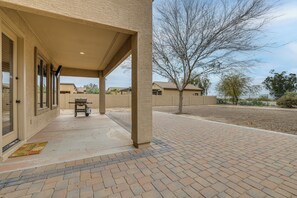 Interior - 5 Mi to San Tan Mtn: San Tan Valley Group Getaway! (San Tan Valley)