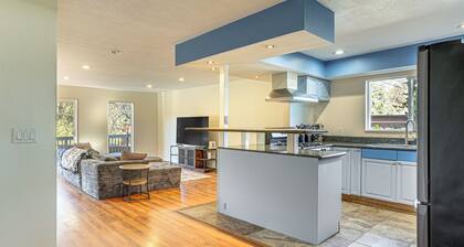 Stay Near San Pablo Bay! Home w/ Deck, Yard & View