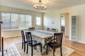 House (3 Bedrooms) | Interior - Stay Near San Pablo Bay! Home w/ Deck, Yard & View (El Sobrante)